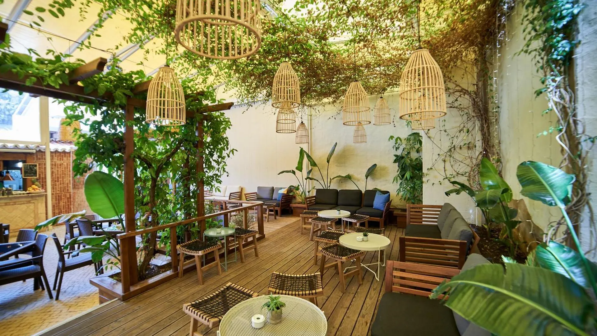 Alvorkitecenter Guesthouse 0*, Alvor